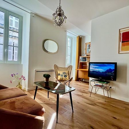 Escapade Vintage Avec Terrasse En Centre Historique Apartment ลาโรแชล ภายนอก รูปภาพ