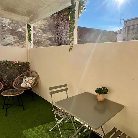 Escapade Vintage Avec Terrasse En Centre Historique Apartment ลาโรแชล ภายนอก รูปภาพ