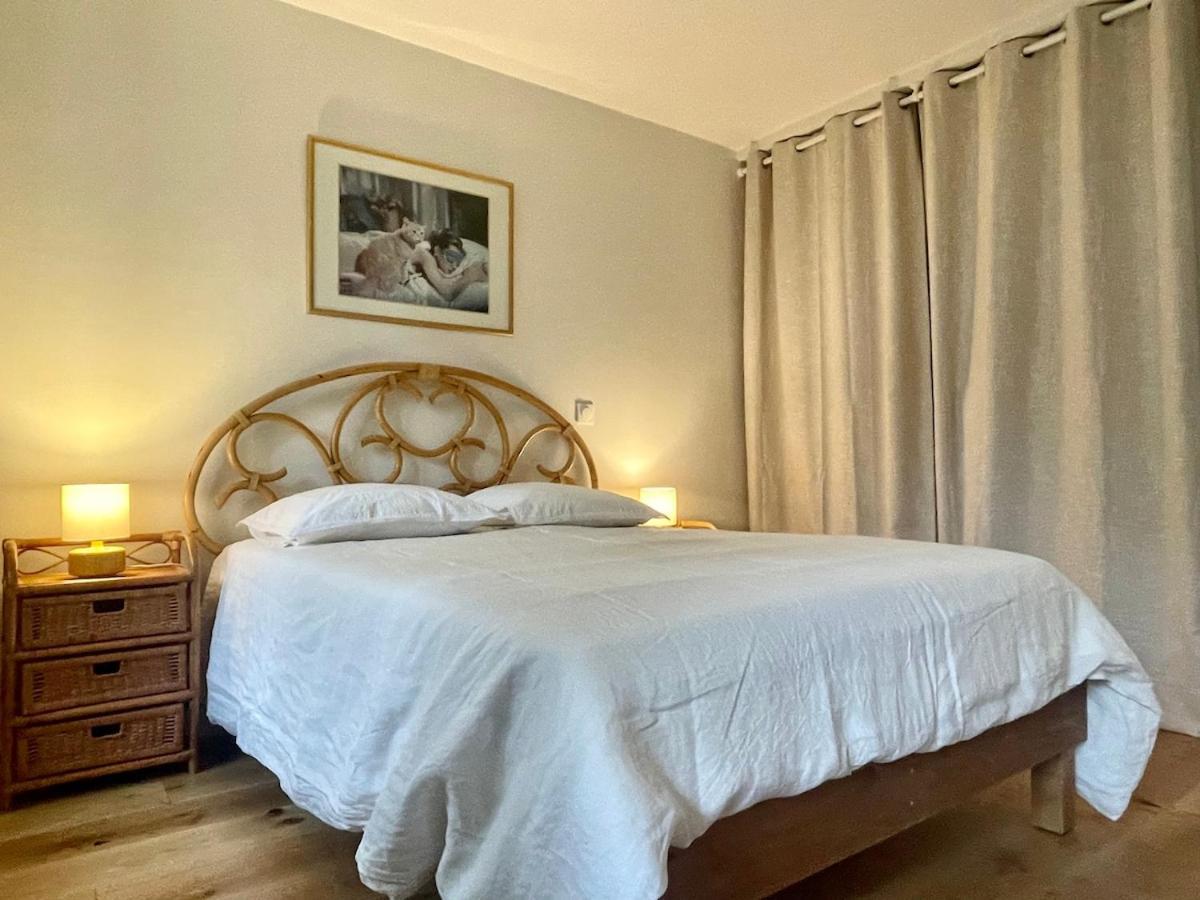 Escapade Vintage Avec Terrasse En Centre Historique Apartment ลาโรแชล ภายนอก รูปภาพ