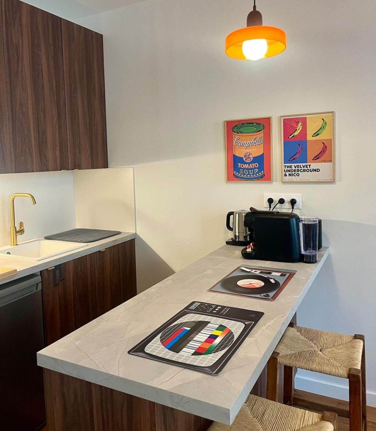 Escapade Vintage Avec Terrasse En Centre Historique Apartment ลาโรแชล ภายนอก รูปภาพ